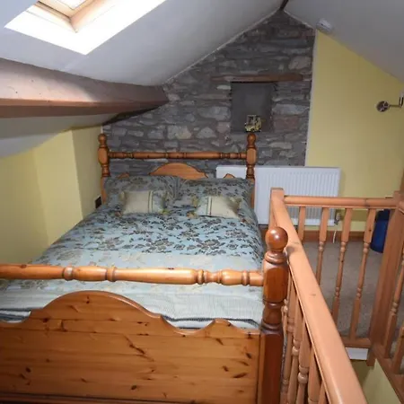 Ulverston Centre Superb 3 Double Bedroom Apartment * Ulverston
