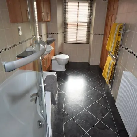 Ulverston Centre Superb 3 Double Bedroom Apartment Apartman Ulverston